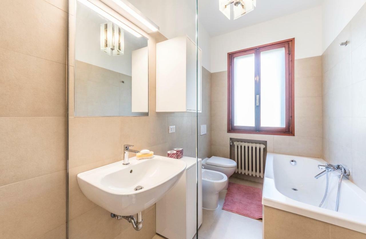 Ca' Roberta Appartement Venetië Buitenkant foto